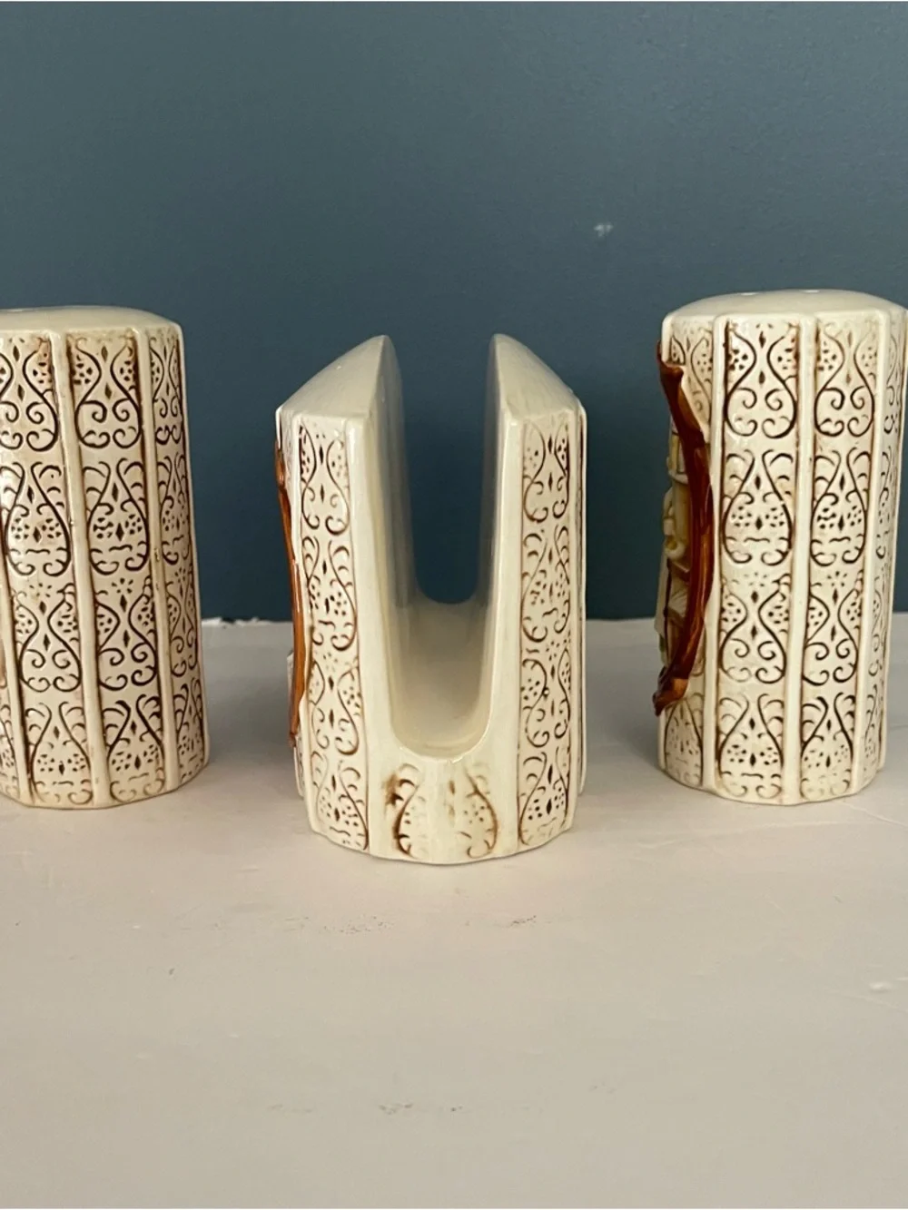 Vintage Sears Roebuck Pioneer‎ Woman Salt Pepper Set and  Napkin Holder